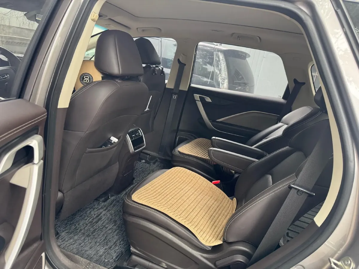 2021 Geely JiaJi 1.8T 184HP L4 7DCT,autocango,china used car exporter,china ev exporter,chinese used car exporter,chinese used ev exporter