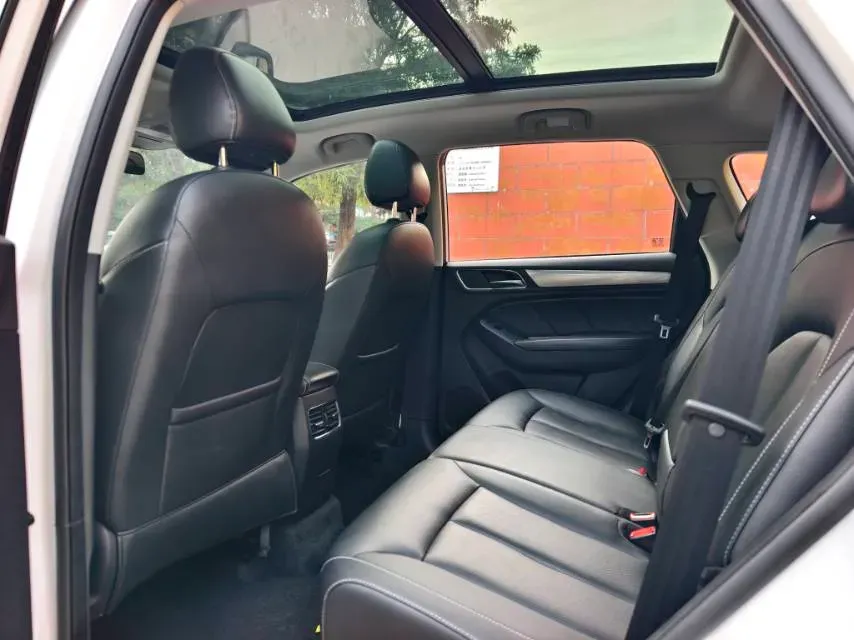 2018 Roewe RX5 1.5T 169HP L4 6MT,autocango,china used car exporter,china ev exporter,chinese used car exporter,chinese used ev exporter