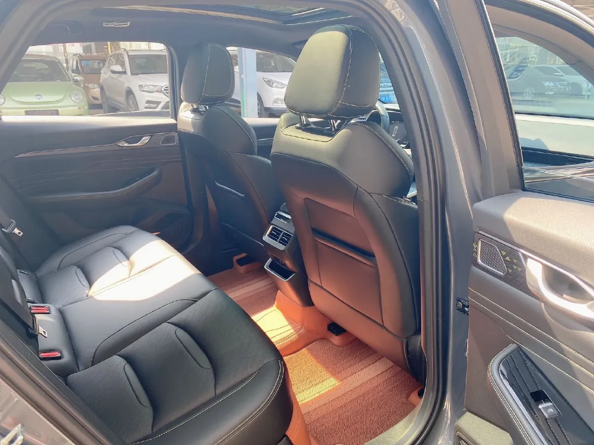 2023 Geely Preface 1.5T 181HP L4 7DCT,autocango,china used car exporter,china ev exporter,chinese used car exporter,chinese used ev exporter