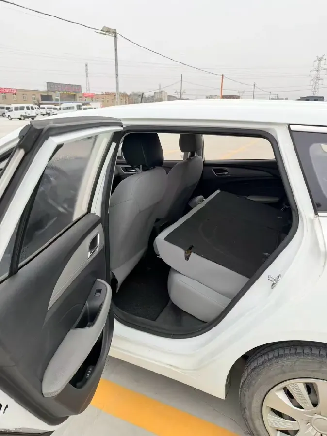 2019 Roewe Ei5 BEV 52.5KWH,autocango,china used car exporter,china ev exporter,chinese used car exporter,chinese used ev exporter