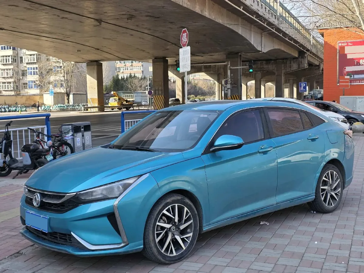 2020 DongFeng Aeolus YiXuan 1.5T 150HP L4 6DCT,autocango,china used car exporter,china ev exporter,chinese used car exporter,chinese used ev exporter