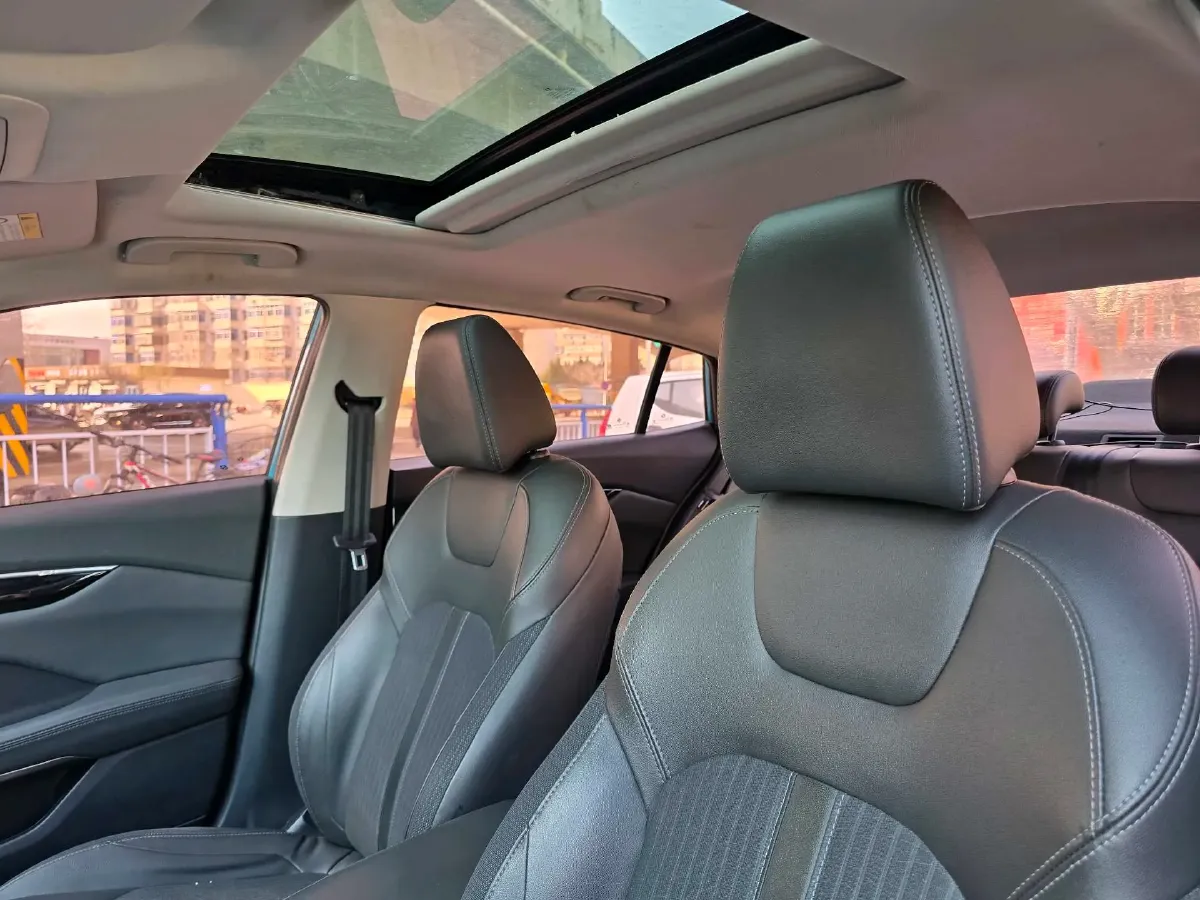 2020 DongFeng Aeolus YiXuan 1.5T 150HP L4 6DCT,autocango,china used car exporter,china ev exporter,chinese used car exporter,chinese used ev exporter