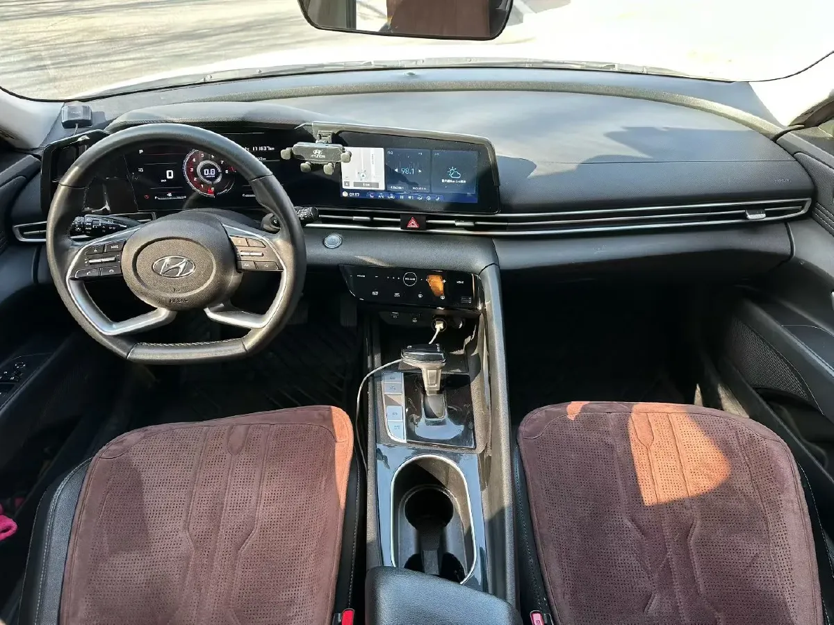 2022 Hyundai Elantra 1.5L 115HP L4 CVT,autocango,china used car exporter,china ev exporter,chinese used car exporter,chinese used ev exporter