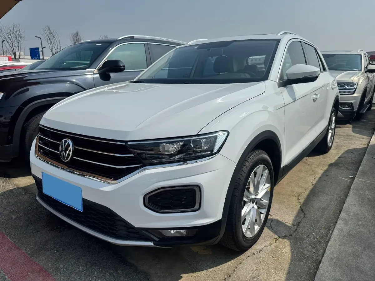 2022 Volkswagen T-Roc 1.4T 150HP L4 7DCT,autocango,china used car exporter,china ev exporter,chinese used car exporter,chinese used ev exporter
