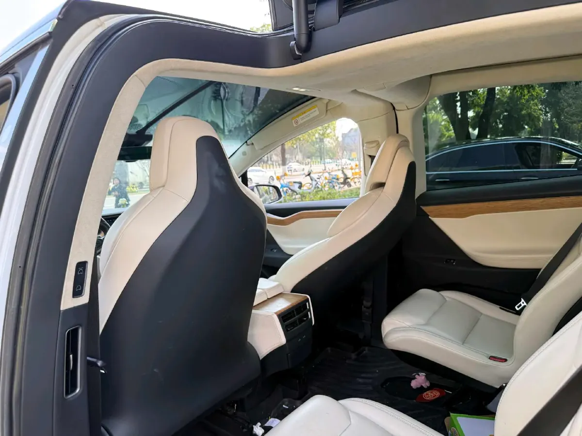 2017 Tesla Model X BEV 100KWH,autocango,china used car exporter,china ev exporter,chinese used car exporter,chinese used ev exporter