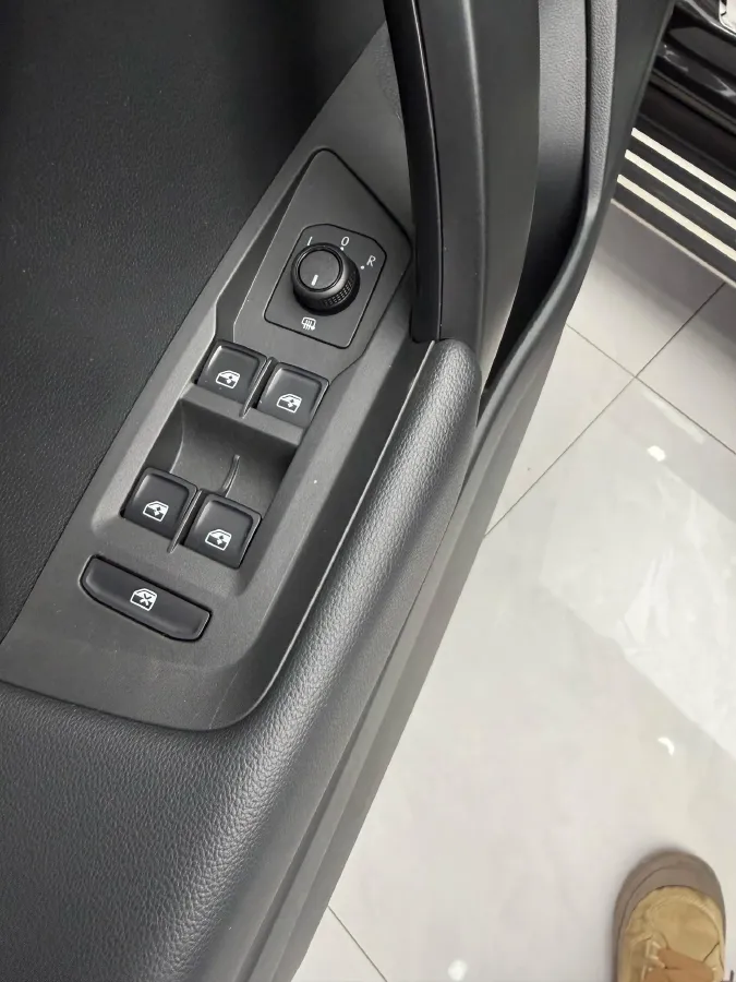 2021 Volkswagen Tharu 1.4T 150HP L4 7DCT,autocango,china used car exporter,china ev exporter,chinese used car exporter,chinese used ev exporter