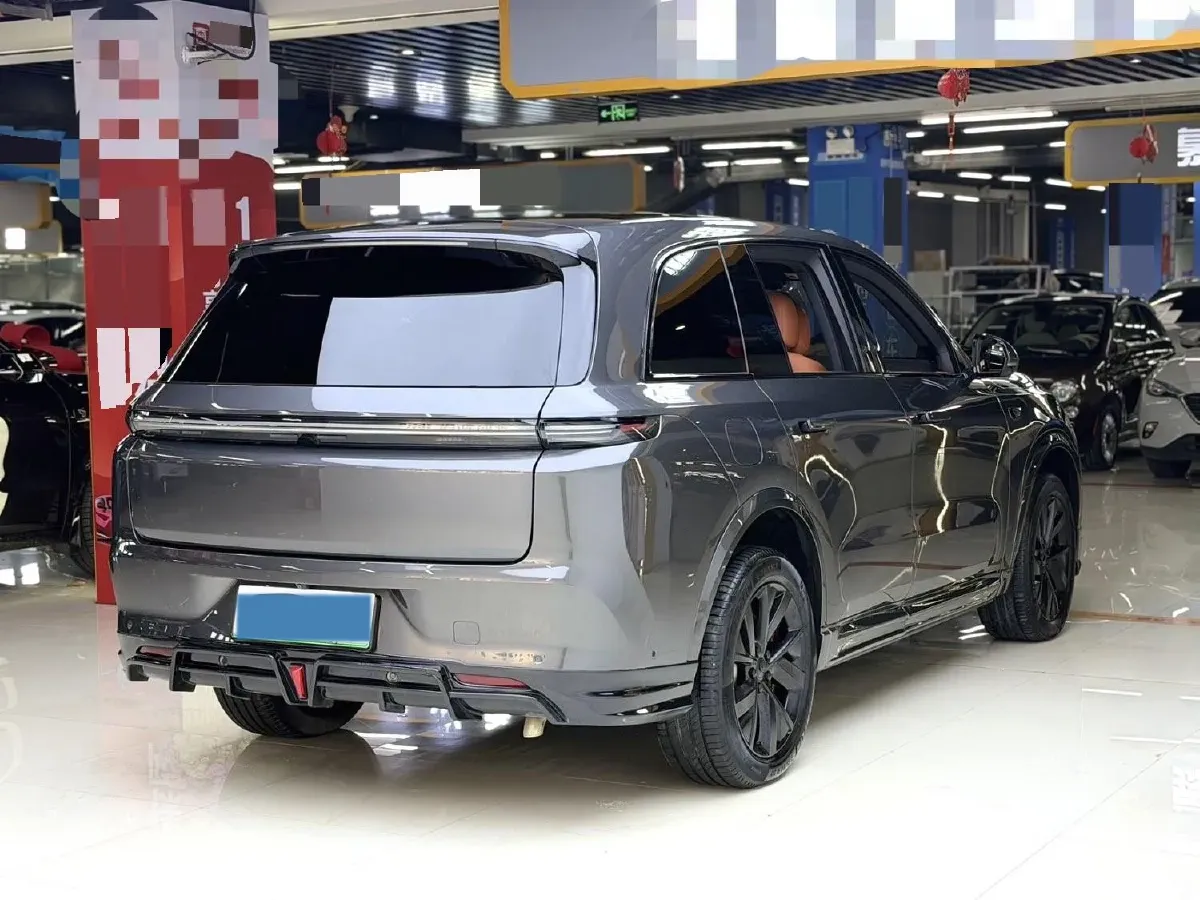 2023 Li L8 Range Extended 154HP REEV 40.9KWH,autocango,china used car exporter,china ev exporter,chinese used car exporter,chinese used ev exporter