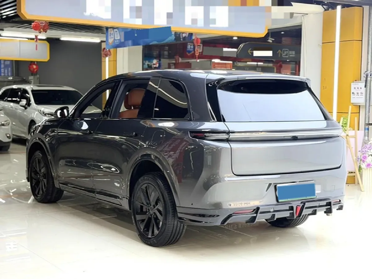 2023 Li L8 Range Extended 154HP REEV 40.9KWH,autocango,china used car exporter,china ev exporter,chinese used car exporter,chinese used ev exporter
