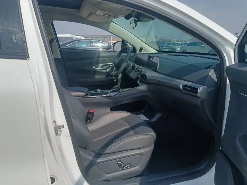 2020 ChangAn UNI-T 1.5T 180HP L4 7DCT,autocango,china used car exporter,china ev exporter,chinese used car exporter,chinese used ev exporter