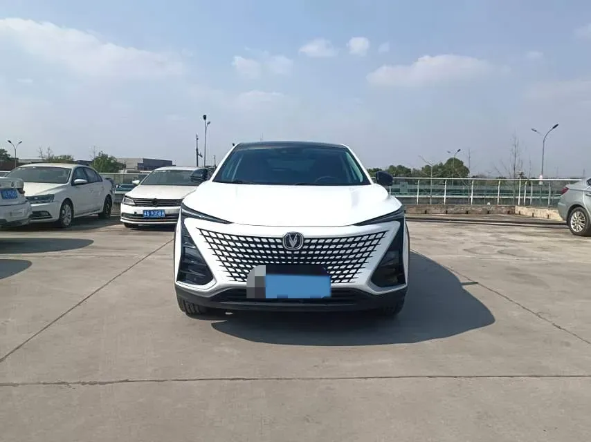 2020 ChangAn UNI-T 1.5T 180HP L4 7DCT,autocango,china used car exporter,china ev exporter,chinese used car exporter,chinese used ev exporter