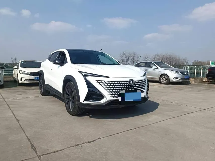 2020 ChangAn UNI-T 1.5T 180HP L4 7DCT,autocango,china used car exporter,china ev exporter,chinese used car exporter,chinese used ev exporter