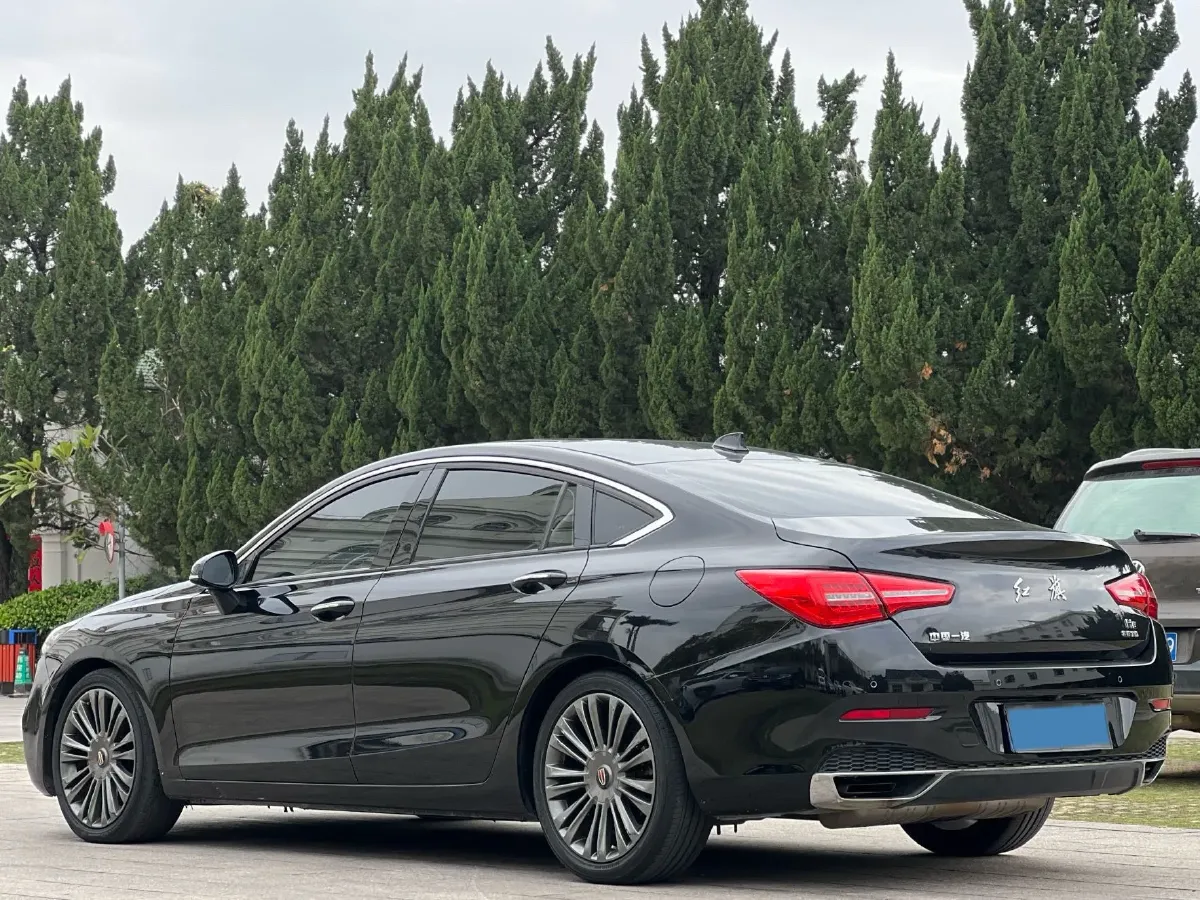 2020 HongQi H5 1.8T 197HP L4 6AT,autocango,china used car exporter,china ev exporter,chinese used car exporter,chinese used ev exporter