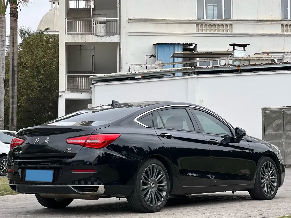 2020 HongQi H5 1.8T 197HP L4 6AT,autocango,china used car exporter,china ev exporter,chinese used car exporter,chinese used ev exporter