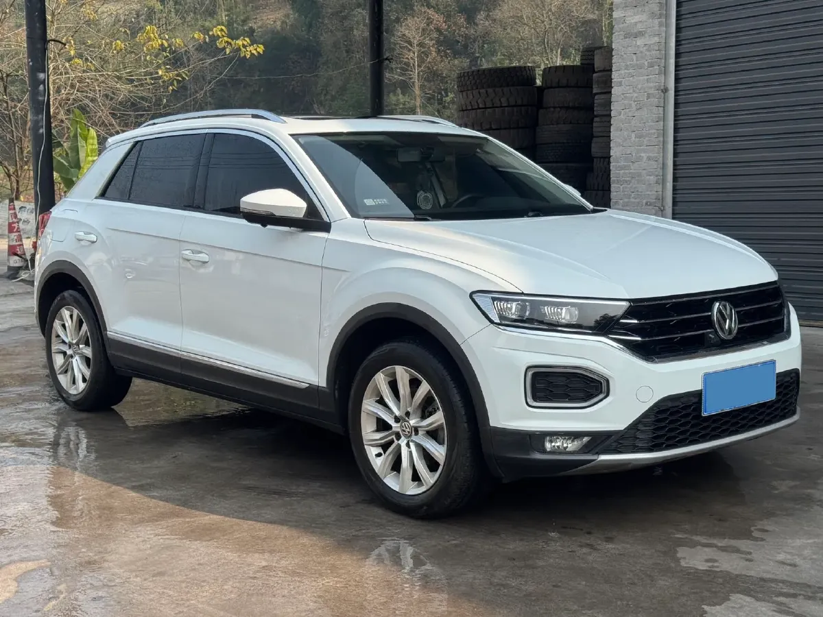 2019 Volkswagen T-Roc 1.4T 131HP L4 7DCT,autocango,china used car exporter,china ev exporter,chinese used car exporter,chinese used ev exporter