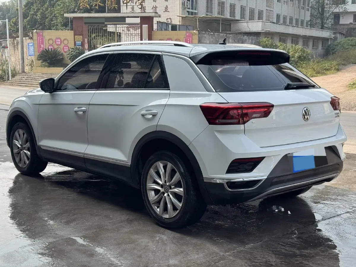 2019 Volkswagen T-Roc 1.4T 131HP L4 7DCT,autocango,china used car exporter,china ev exporter,chinese used car exporter,chinese used ev exporter