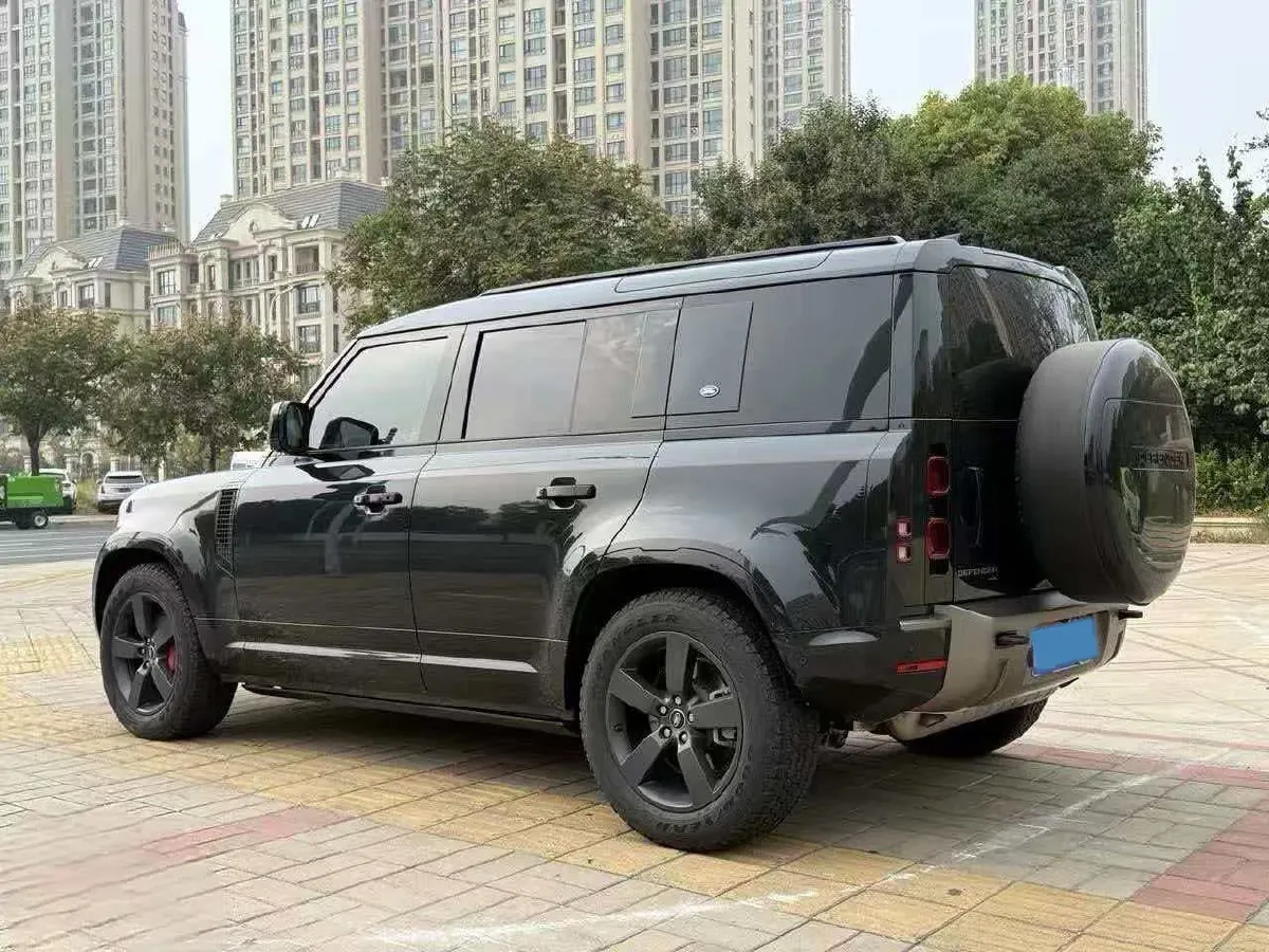 2022 Land Rover Defender 3.0T 400HP L6 8AT,autocango,china used car exporter,china ev exporter,chinese used car exporter,chinese used ev exporter