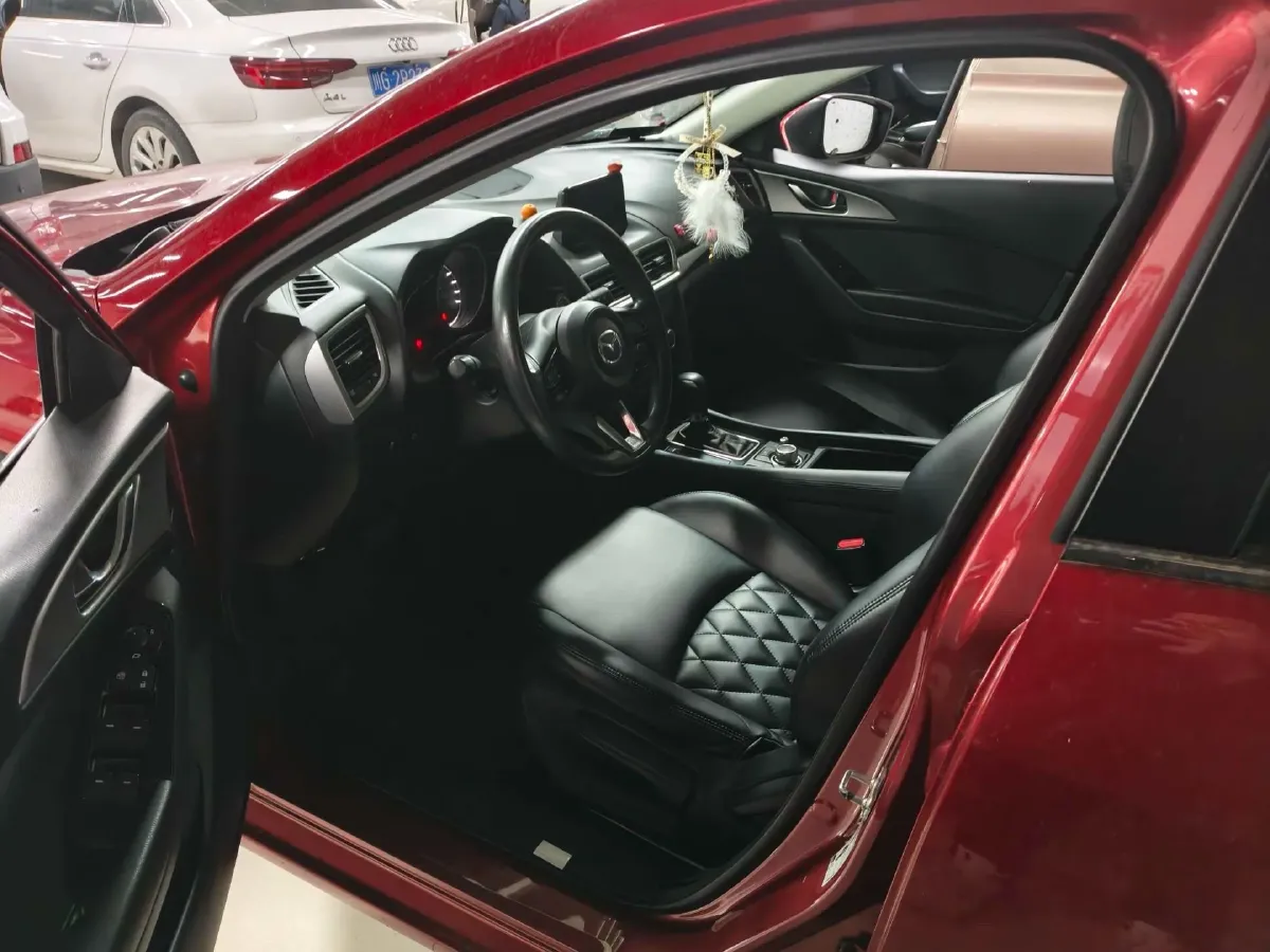 2017 Mazda 3 Axela 1.5L 117HP L4 6AT,autocango,china used car exporter,china ev exporter,chinese used car exporter,chinese used ev exporter
