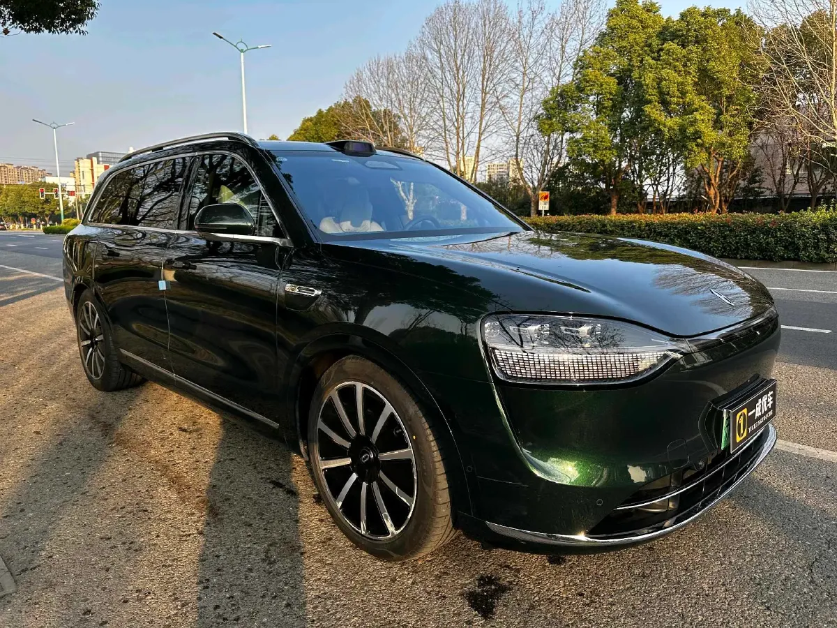 2025 AITO AITO M9 REEV 160HP REEV 52KWH,autocango,china used car exporter,china ev exporter,chinese used car exporter,chinese used ev exporter