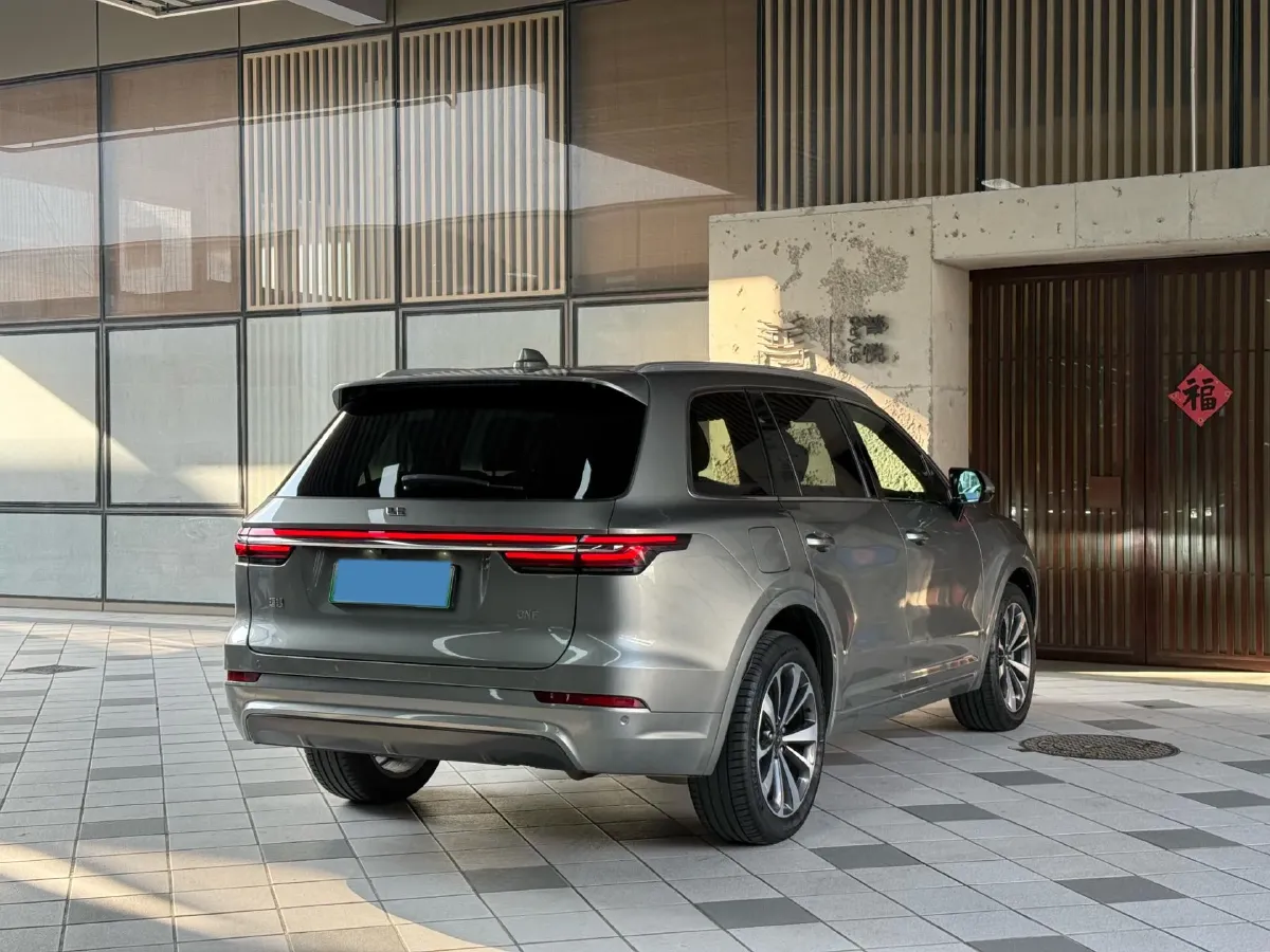 2020 Li ONE Range Extended 131HP REEV 40.5KWH,autocango,china used car exporter,china ev exporter,chinese used car exporter,chinese used ev exporter