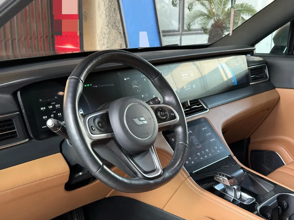 2020 Li ONE Range Extended 131HP REEV 40.5KWH,autocango,china used car exporter,china ev exporter,chinese used car exporter,chinese used ev exporter