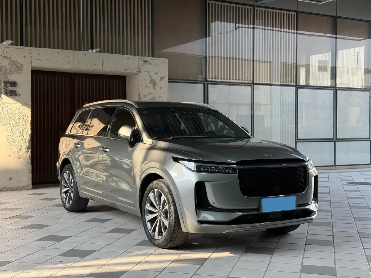 2020 Li ONE Range Extended 131HP REEV 40.5KWH,autocango,china used car exporter,china ev exporter,chinese used car exporter,chinese used ev exporter