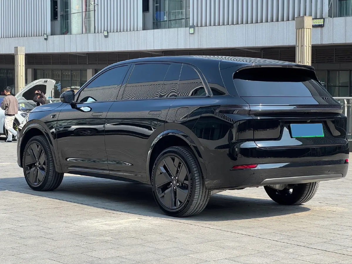 2025 Li L7 Range Extended 154HP REEV,autocango,china used car exporter,china ev exporter,chinese used car exporter,chinese used ev exporter