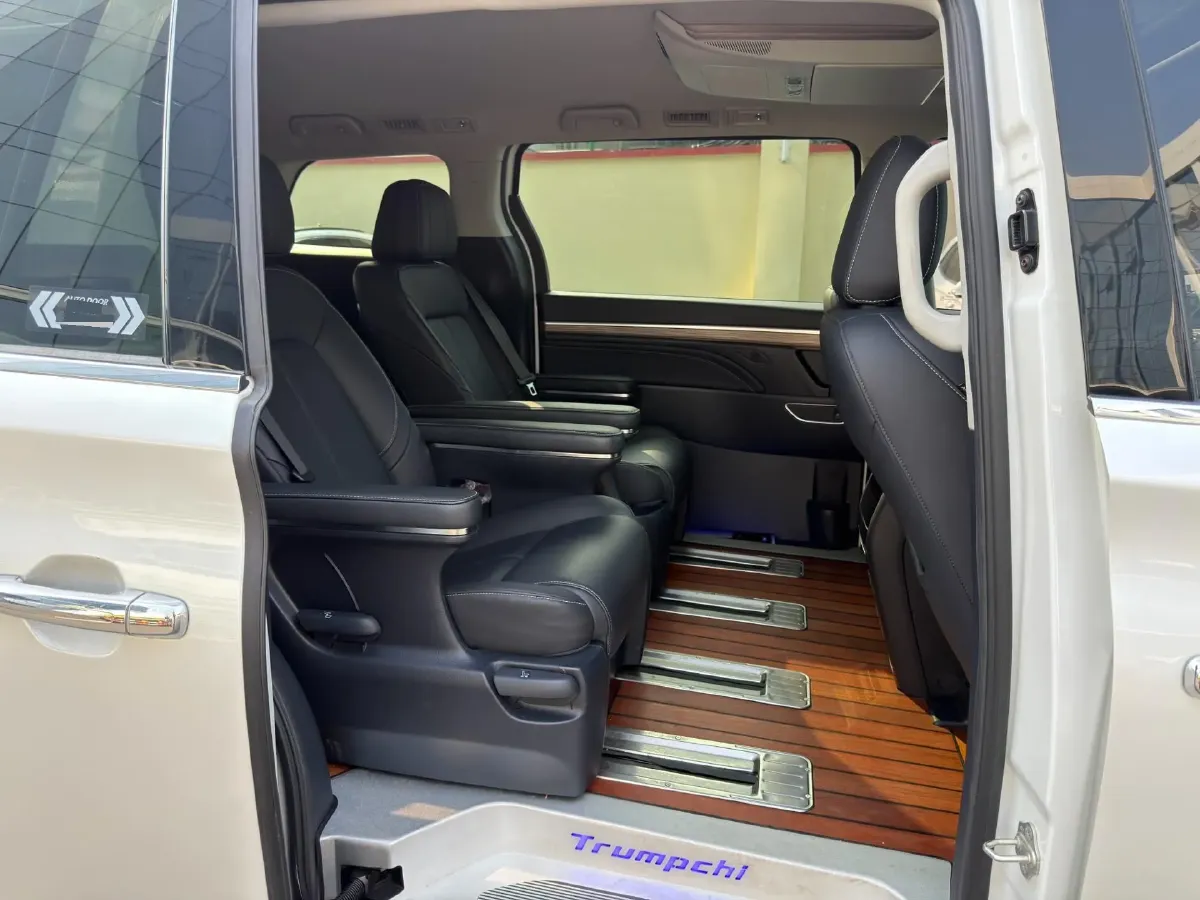 2023 GAC Trumpchi M8 2.0T 252HP L4 8AT,autocango,china used car exporter,china ev exporter,chinese used car exporter,chinese used ev exporter