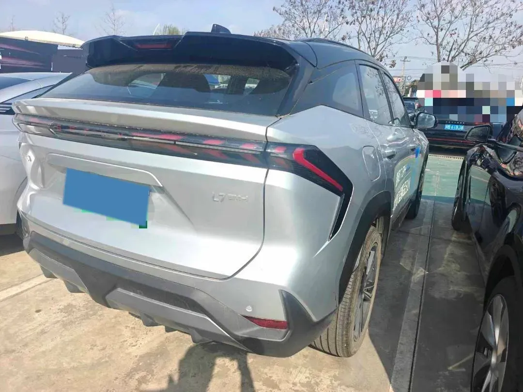 2025 Geely Galaxy L7 1.5L 112HP L4 1DHT PHEV 18.4KWH,autocango,china used car exporter,china ev exporter,chinese used car exporter,chinese used ev exporter