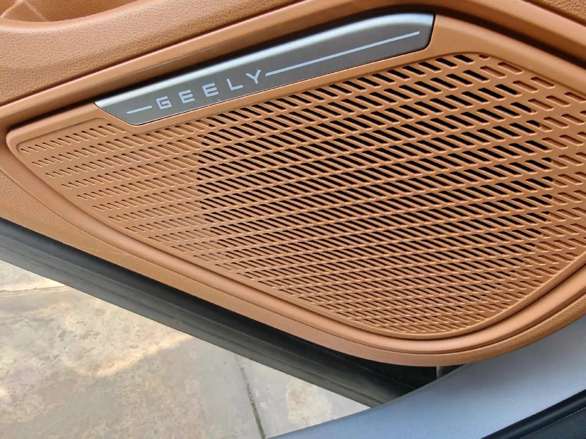 2025 Geely Galaxy L7 1.5L 112HP L4 1DHT PHEV 18.4KWH,autocango,china used car exporter,china ev exporter,chinese used car exporter,chinese used ev exporter