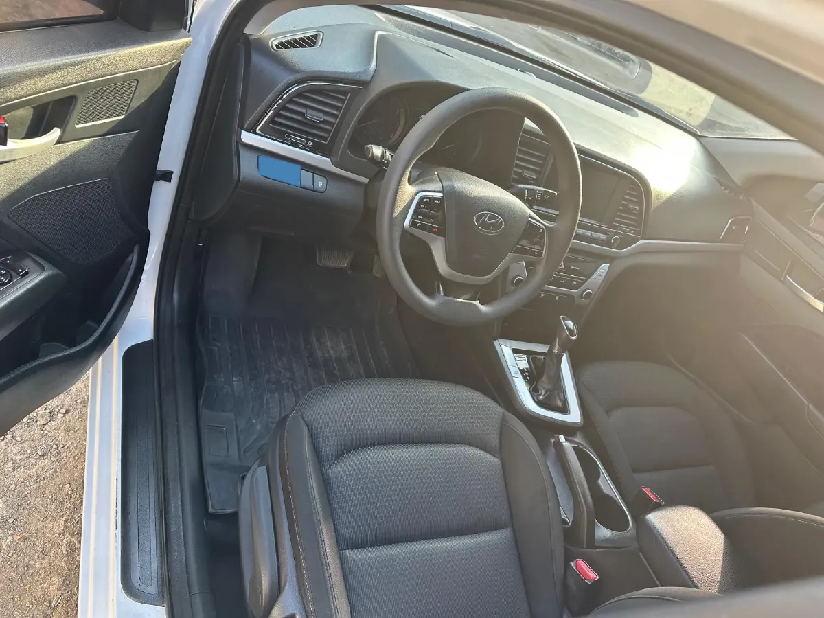 2016 Hyundai Elantra 1.6L 130HP L4 6AT,autocango,china used car exporter,china ev exporter,chinese used car exporter,chinese used ev exporter