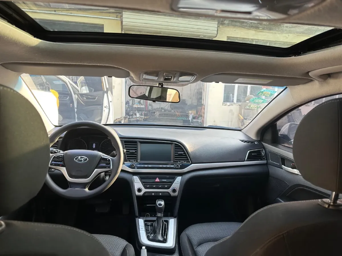2016 Hyundai Elantra 1.6L 130HP L4 6AT,autocango,china used car exporter,china ev exporter,chinese used car exporter,chinese used ev exporter