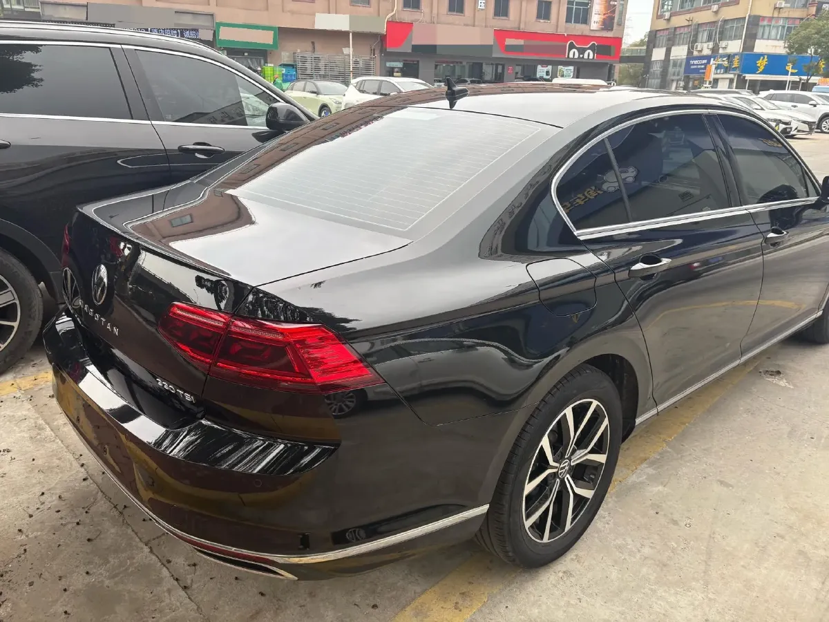 2020 Volkswagen Magotan 2.0T 186HP L4 7DCT,autocango,china used car exporter,china ev exporter,chinese used car exporter,chinese used ev exporter