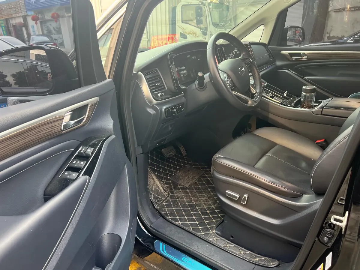 2021 GAC Trumpchi M8 2.0T 252HP L4 8AT,autocango,china used car exporter,china ev exporter,chinese used car exporter,chinese used ev exporter