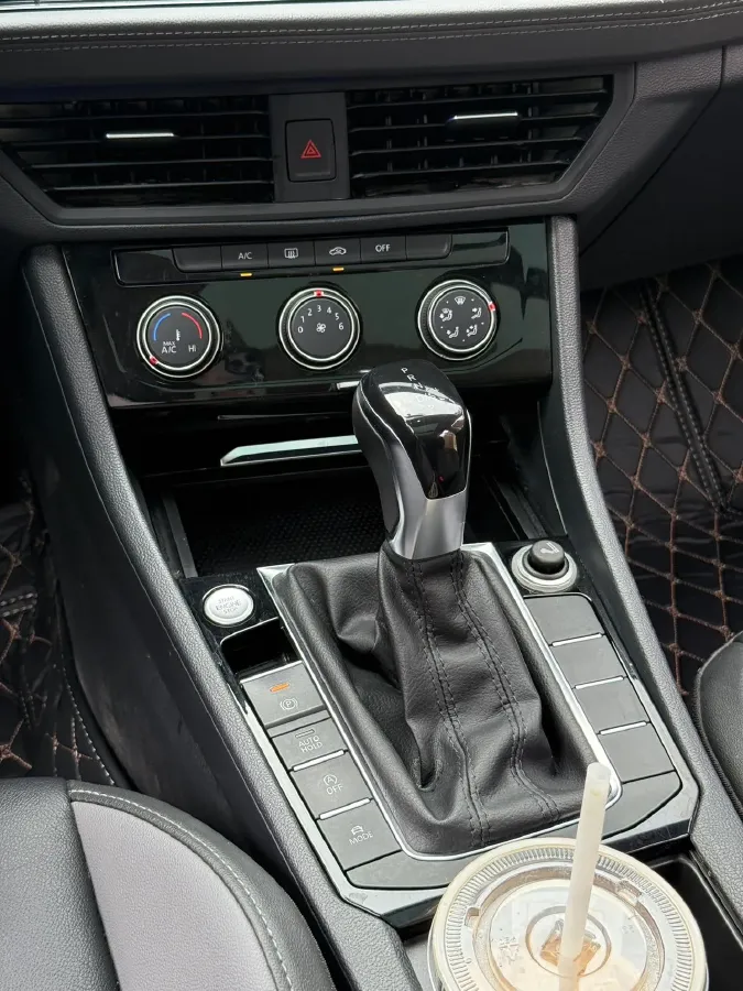 2019 Volkswagen Tharu 1.4T 150HP L4 7DCT,autocango,china used car exporter,china ev exporter,chinese used car exporter,chinese used ev exporter