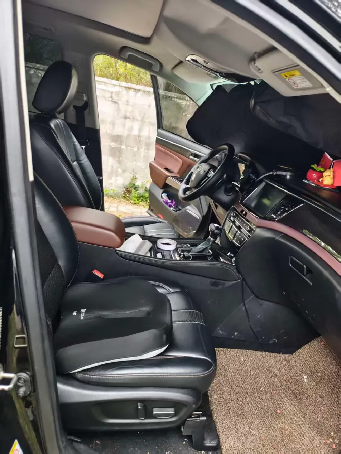 2017 GAC Trumpchi GS8 2.0T 201HP L4 6AT,autocango,china used car exporter,china ev exporter,chinese used car exporter,chinese used ev exporter