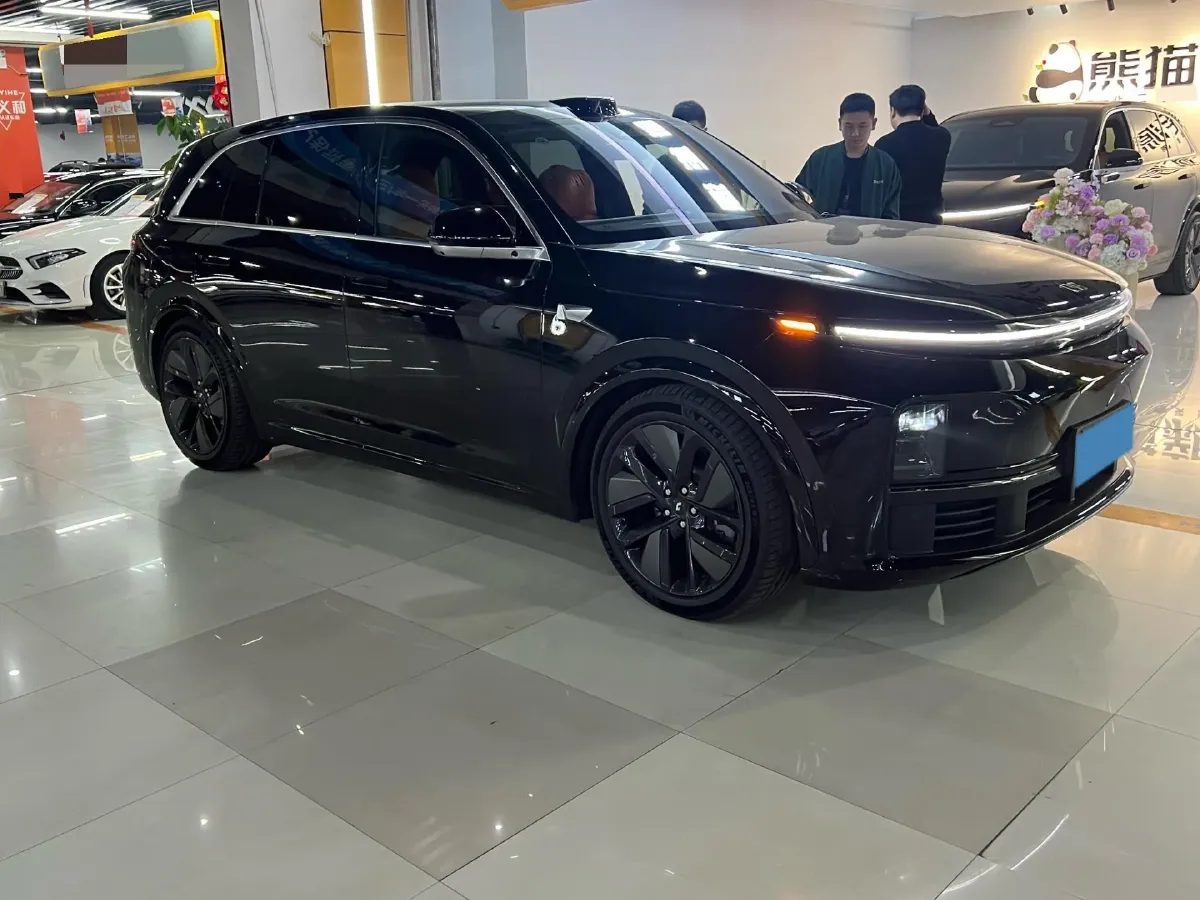 2024 Li L8 Range Extended 154HP REEV 42.8KWH,autocango,china used car exporter,china ev exporter,chinese used car exporter,chinese used ev exporter
