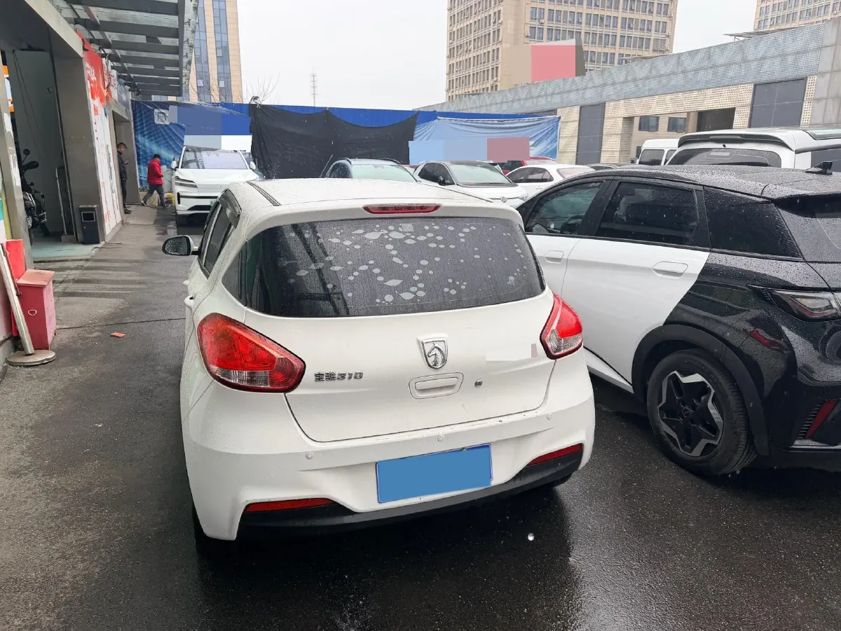 2017 BaoJun 310W 1.2L 82HP L4 6MT,autocango,china used car exporter,china ev exporter,chinese used car exporter,chinese used ev exporter