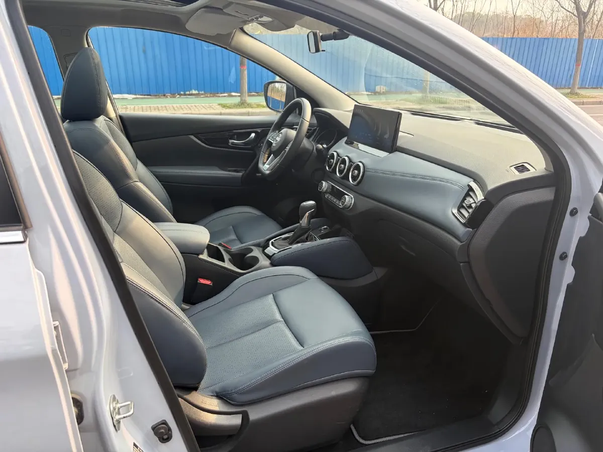 2025 Nissan Qashqai 2.0L 151HP L4 CVT,autocango,china used car exporter,china ev exporter,chinese used car exporter,chinese used ev exporter