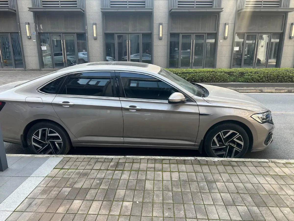 2023 Volkswagen Sagitar 1.5T 160HP L4 7DCT,autocango,china used car exporter,china ev exporter,chinese used car exporter,chinese used ev exporter