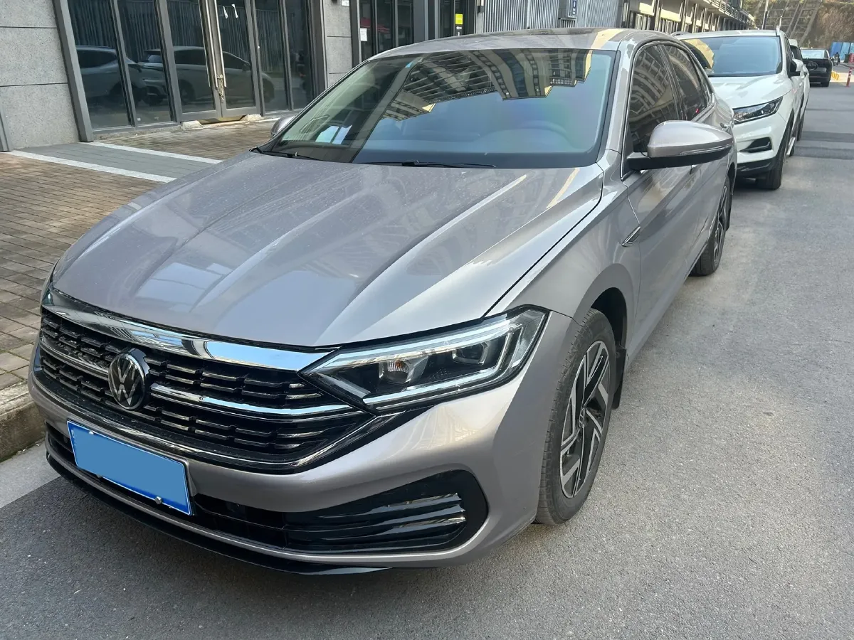 2023 Volkswagen Sagitar 1.5T 160HP L4 7DCT,autocango,china used car exporter,china ev exporter,chinese used car exporter,chinese used ev exporter