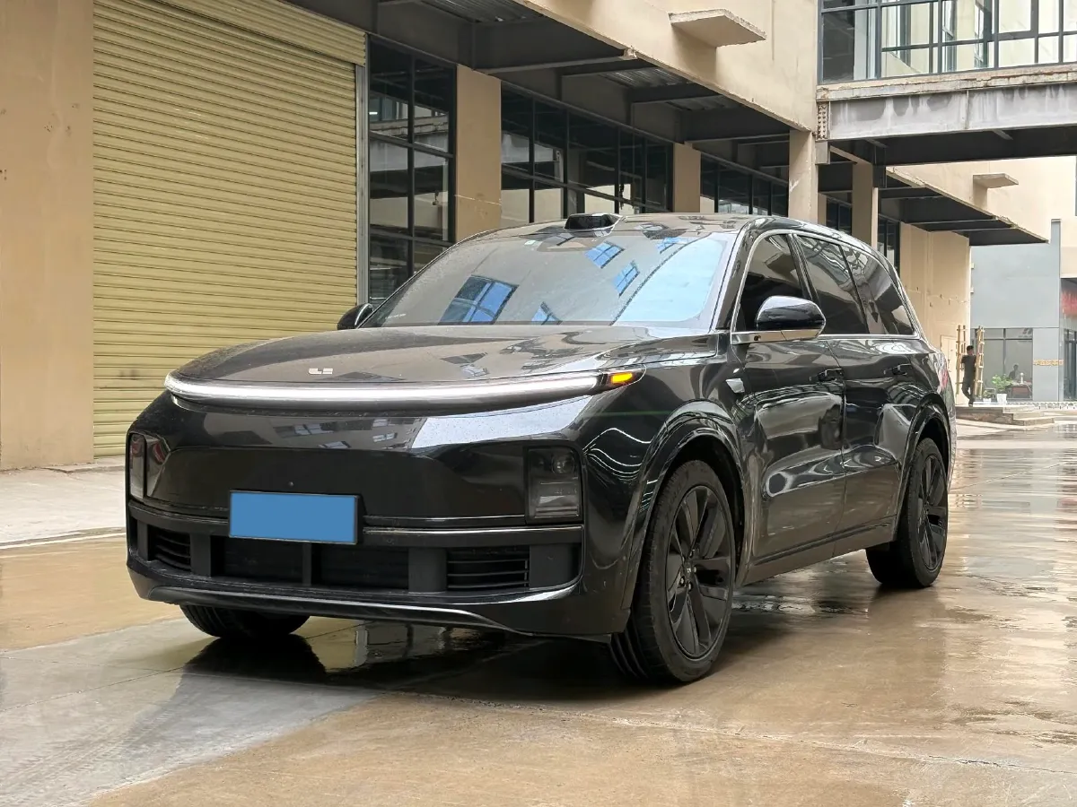 2023 Li L8 Range Extended 154HP REEV 40.9KWH,autocango,china used car exporter,china ev exporter,chinese used car exporter,chinese used ev exporter