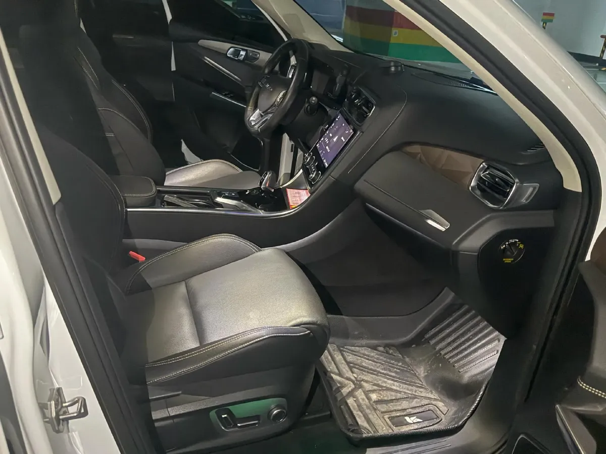 2019 LYNK&CO 01 2.0T 190HP L4 6AT,autocango,china used car exporter,china ev exporter,chinese used car exporter,chinese used ev exporter