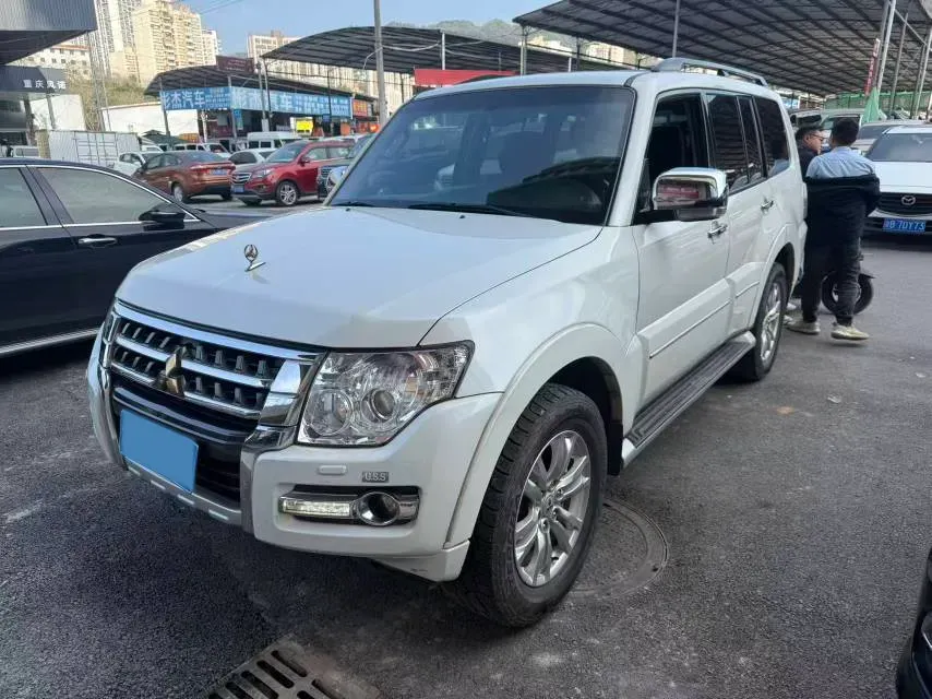 2017 Honda Jade 1.8L 141HP L4 5AT,autocango,china used car exporter,china ev exporter,chinese used car exporter,chinese used ev exporter