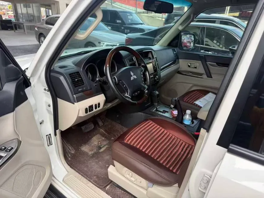 2017 Honda Jade 1.8L 141HP L4 5AT,autocango,china used car exporter,china ev exporter,chinese used car exporter,chinese used ev exporter