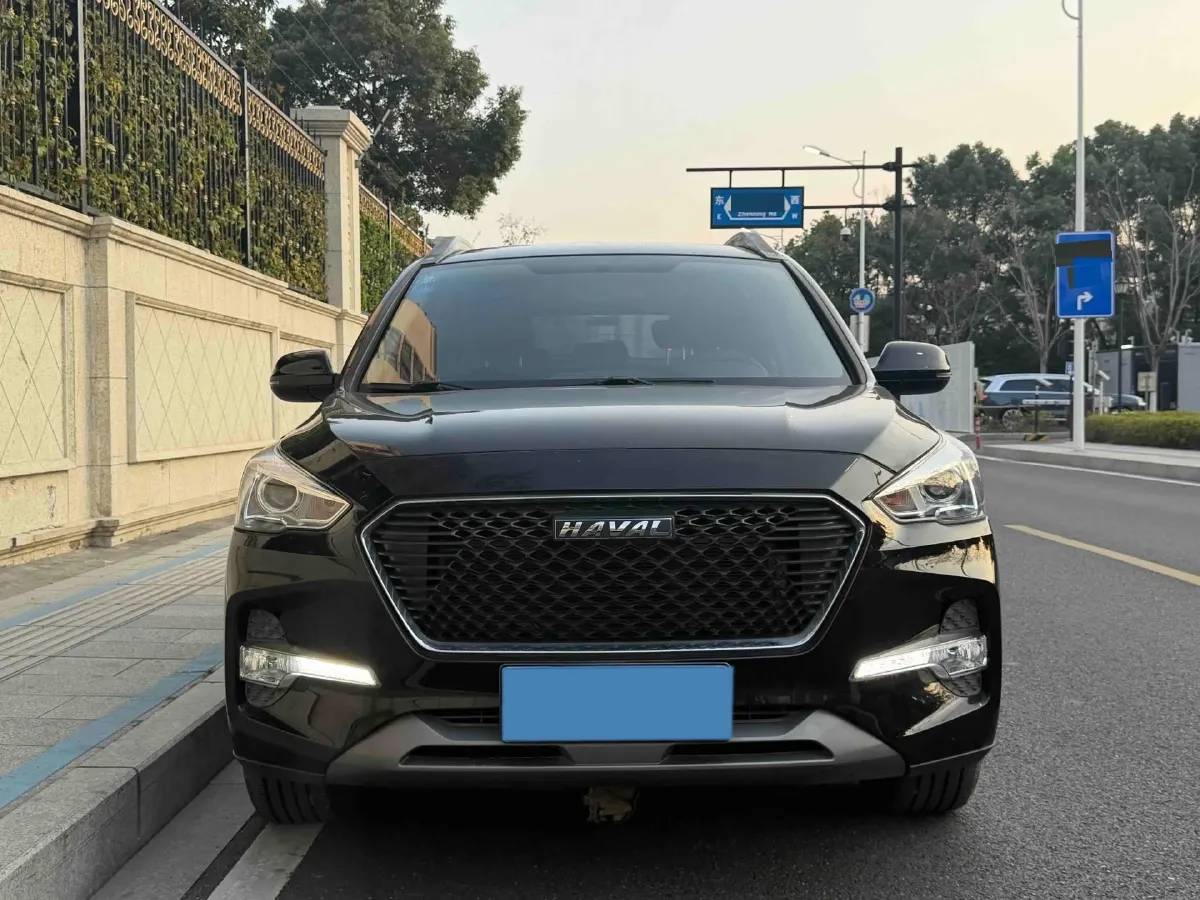 2018 Haval M6 1.5T 150HP L4 7DCT,autocango,china used car exporter,china ev exporter,chinese used car exporter,chinese used ev exporter
