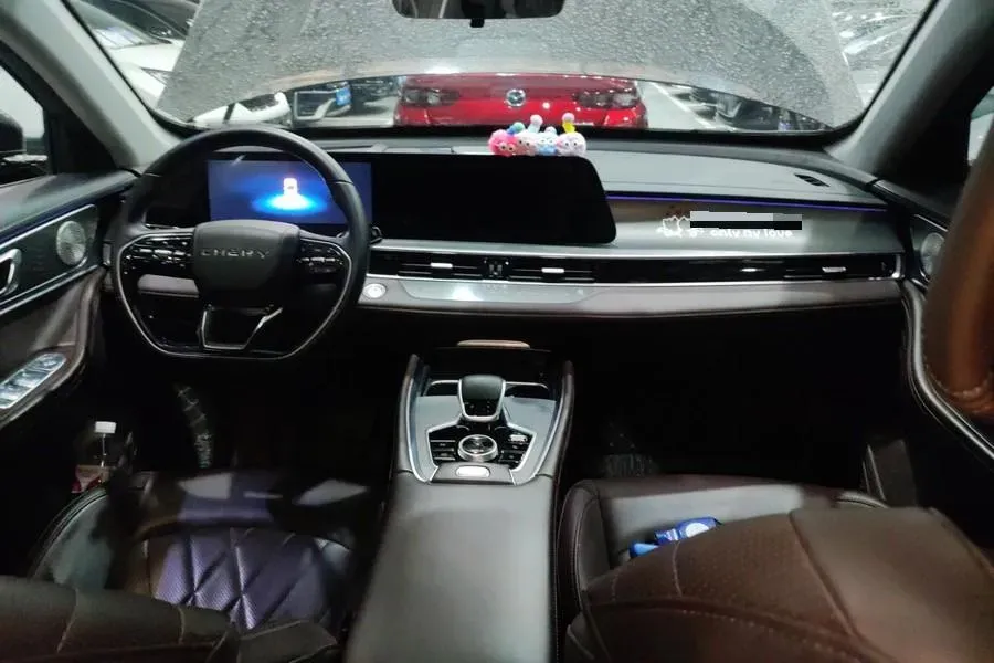 2022 Chery Tiggo 8 PRO 2.0T 254HP L4 7DCT,autocango,china used car exporter,china ev exporter,chinese used car exporter,chinese used ev exporter