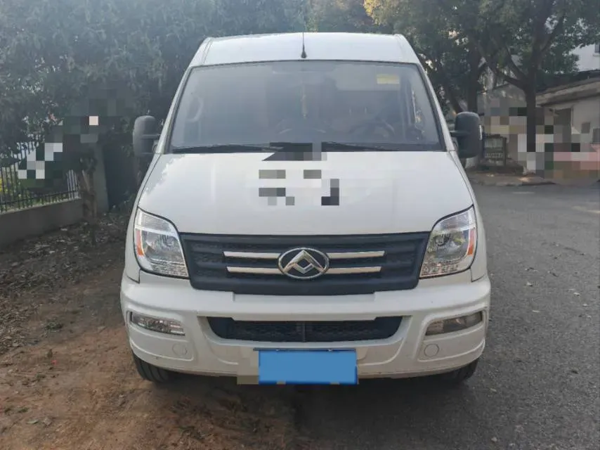 2021 MAXUS XinTu V80 2.0T 127HP L4 6MT,autocango,china used car exporter,china ev exporter,chinese used car exporter,chinese used ev exporter