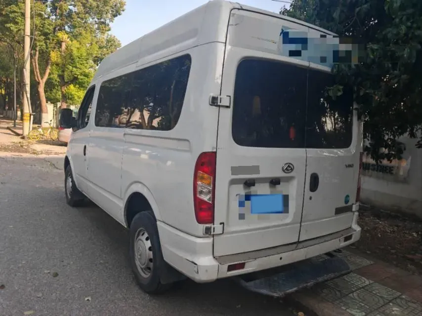 2021 MAXUS XinTu V80 2.0T 127HP L4 6MT,autocango,china used car exporter,china ev exporter,chinese used car exporter,chinese used ev exporter