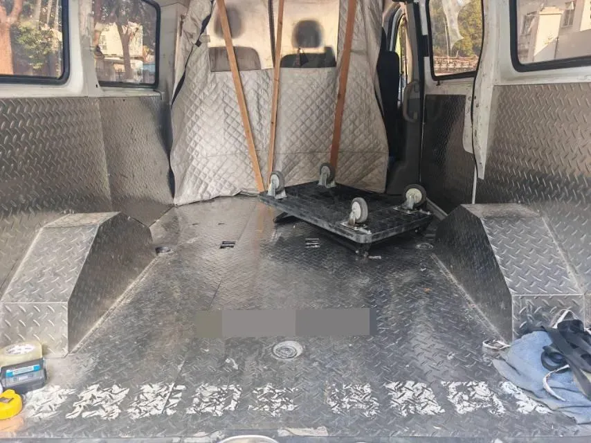 2021 MAXUS XinTu V80 2.0T 127HP L4 6MT,autocango,china used car exporter,china ev exporter,chinese used car exporter,chinese used ev exporter