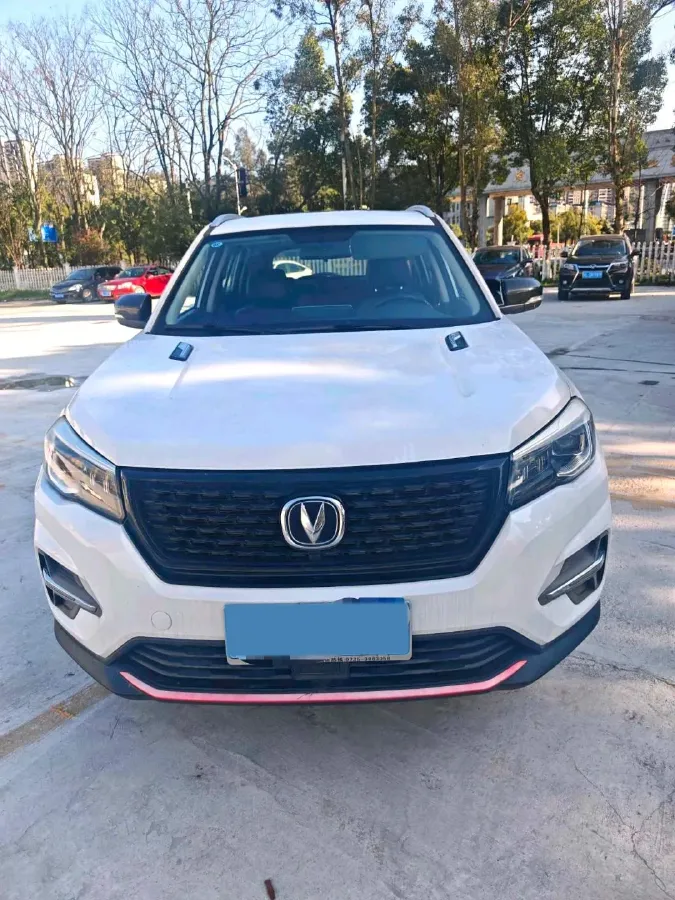2021 ChangAn CS75 1.5T 178HP L4 7DCT,autocango,china used car exporter,china ev exporter,chinese used car exporter,chinese used ev exporter